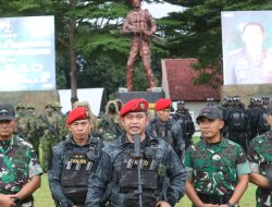 Sukses Taklukkan Beragam Materi Gultor, KASAD Terima Brevet Anti Teror Kehormatan