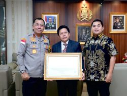 Kapolda Kepri Terima Penganugerahan Presisi Award dari Lemkapi