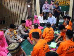 Indahnya Ramadhan, Kapolres Garut Gelar Buka Puasa Bersama Tahanan Polres Lombok Utara