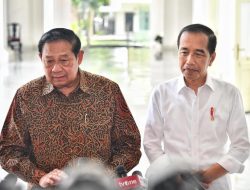 Presiden Joko Widodo Terima Kunjungan Mantan Presiden SBY di Istana Merdeka