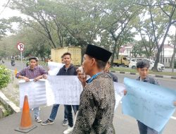 DPD ALAMP AKSI Kota Medan Gelar Unras Jilid III di Kejatisu