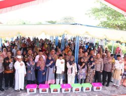 Gelar Jum’at Curhat di Pulau Penyengat, Wakapolri Didampingi FKPD Provinsi Kepri dan Kota Tanjungpinang Dengar Isi Hati Masyarakat Serta Berikan Bansos