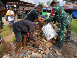 Peringati Hari Sampah Nasional, Satgas Yonif 125/SMB Tumbuhkan Kesadaran Cinta Lingkungan Masyarakat Dengan Membangun Bak Sampah