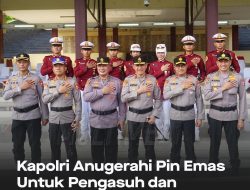 Kapolri Anugerahi Pin Emas Untuk Pengasuh dan Taruna Akpol Berprestasi