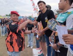 Ketua PAC PP Medan Denai Apresiasi Peserta Kejuaraan Gastrack Motocross Sesion II dan Berikan Piala bagi yang Juara