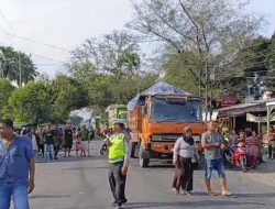 Ratusan Warga Durian Simbelang Demo Polsek Pancur Batu, Jalur Medan – Berastagi Lumpuh Total