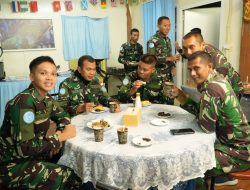 Awali Misi, Satgas Garuda Sambut Bulan Suci Ramadhan Penuh Suka Cita