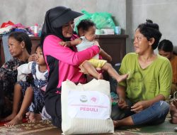 Tanggap Bencana, Bhayangkari Demak Kirim Bantuan Untuk Korban Banjir di Demak