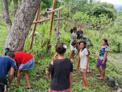 Sambut Hari Paskah, Pos Oepoli Sungai Satgas Yonkav 6/Naga Karimata Bersihkan Sekitaran Gereja Katolik