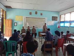 Cegah Paham Radikal, Tim Da’i Polri Satgas Madago Raya Gelar Binluh di SMPN 6 Poso