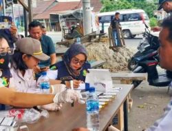 Dalam Rangka Ops Ketupat Toba 2024, Sat Res Narkoba Polresta Deli Serdang Gelar Test Urine Supir Angkutan Umum di Terminal Lubuk Pakam