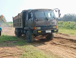 Diduga Kades Binjai Bakung Bekingi Usaha Galian C Ilegal, Kapolsek Pantai Labu Tutup Mata, Ada Apa Ya…???