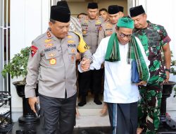 Hadiri Peringatan Haul KH. Dalhar Watucongol, Kapolda Jateng berpesan Masyarakat agar Lebih Dekat Dengan Polri