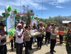 Solidaritas di Perbatasan, Kapolres TTU Berikan Kejutan Kepada Dansatgas Yonkav 6/Naga Karimata