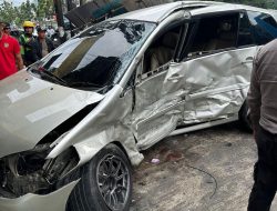 Mobil Nikholas Ringsek Ditabrak Mobil Anak Mantan Ketua DPRD Kota Medan