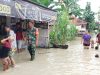 Koramil 0204-05/Batang Kuis Cepat Tanggap Bantu Masyarakat Tergenang Banjir