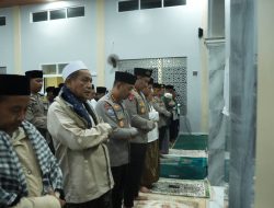 Dirbinmas Polda Banten Dampingi Kapolda Shalat Subuh Keliling di Ponpes Qothrotul Falah Lebak