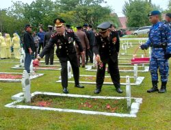 Tabur Bunga di Taman Makam Pahlawan, Kompol Dedy Sampaikan Pesan Bermakna di Hari Pahlawan Nasional