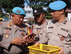 Kasi Propam Polres Simalungun Lakukan Pemeriksaan Mendadak HP Personel, Cegah Praktik Judi Online dan Penyalahgunaan Media Sosial