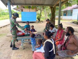 Jalin Kebersamaan, Satgas Yonif 131/BRS Beri Pelayanan Kesehatan Dengan Masyarakat Papua