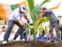 Hadiri HUT Fakultas Pertanian USK, Pj Gubernur Safrizal Canangkan Penanaman 500 ribu Pohon Buah Khas Aceh