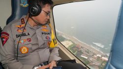 Naiki Helikopter, Kapolda Bali Pantau Situasi Wilkum Polda Bali Jelang Tahapan Pungut Suara Pilkada Serentak 2024