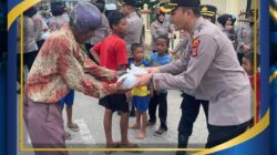 Polres Langsa Bagikan Takjil Kepada Masyarakat