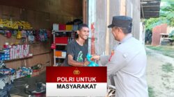 Sat Binmas Polres Lhokseumawe Berbagi Takjil Sambil Edukasi Kamtibmas, Warga Antusias