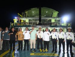 Lepas Pelayaran Perdana KMP Jatra II Gunungsitoli – Sibolga, Bobby Nasution Minta Berantas Kutipan Ilegal di Pelabuhan