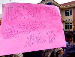 Aksi Demo AMBARA di PTUN Medan, Tuntut Agar Hakim Pengadilan Bijak Dalam Mengambil Keputusan