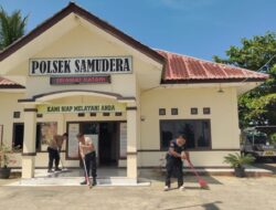 Sambut Hari Bhayangkara ke – 79, Personel Polsek Samudera Gelar Korve Bersihkan Mako