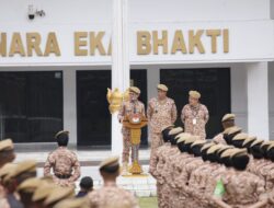 Diiringi Defile Drumband, Wamendagri Bima Sambut Peserta Retret Gelombang II di Kampus IPDN