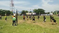 Pertandingan Voli Antar satuan Meriahkan HUT ke – 79 Bhayangkara Polresta Deli Serdang, Tim Gabungan Polsek, raih Juara