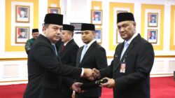Lantik Empat Pejabat Pimpinan Tinggi Pratama, Sekjen Kemendagri : Pahami Dinamika Pemberitaan di Masyarakat