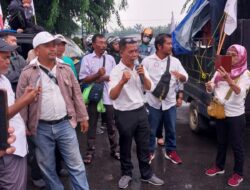 Takut Hadapi Massa, Ketua DPRD Deli Serdang Kembali di demo (AMPK) perjalanan Dinas 1,1 M, Mobil Dinas 4 M