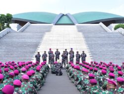 Danpasmar 1 Dampingi Kasal Tinjau Prajurit Pasmar 1 Saat Amankan Gedung DPR/MPR RI