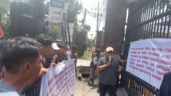 PERMAK Geruduk Kejatisu, Minta Ambil Alih Kasus Korupsi Smart Board