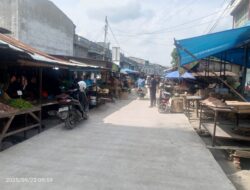 Massa Aksi Warga Galang Desak Dinas UPTD PUPR Medan