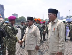 Danpasmar 1 Pimpin Prajurit Jalasena Berikan Penghormatan Kepada Presiden Republik Indonesia