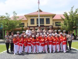Polres Batu Bara Gelar ” Polantas Menyapa “, Latihan Baris Berbaris Polisi Cilik untuk Tanamkan Disiplin Lalu Lintas Sejak Dini